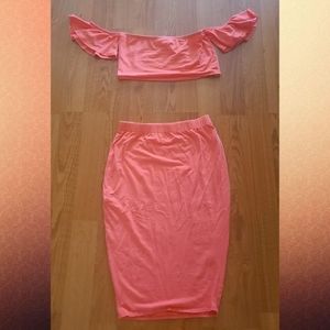 2 Piece Coral Midi Set 💐🌸🌹